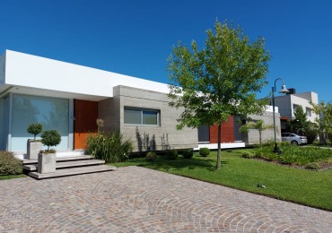 Casa en una planta de excelente diseño a la venta en Finca de Iraola Dos