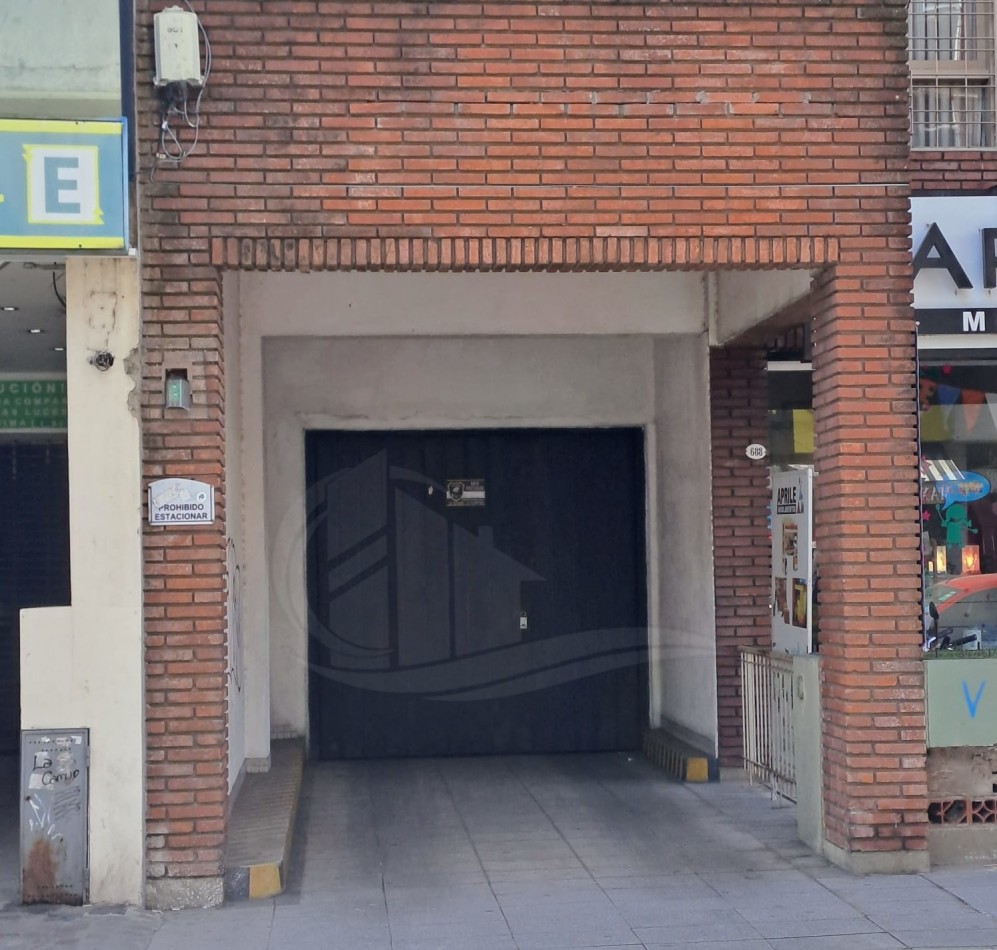 Cochera VENTA Quilmes Centro