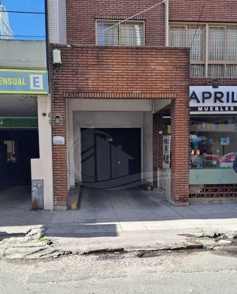 Cochera VENTA Quilmes Centro