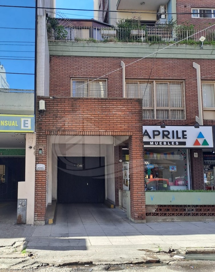 Cochera VENTA Quilmes Centro