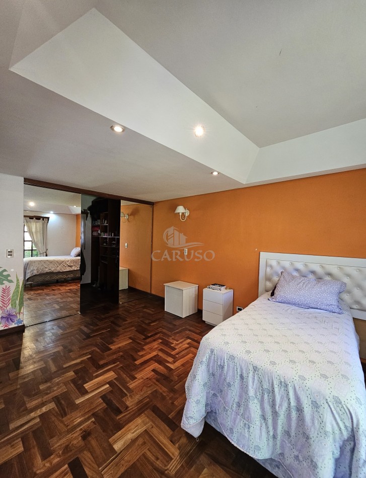 Chalet en Barrio Parque Calchaqui - QUILMES OESTE