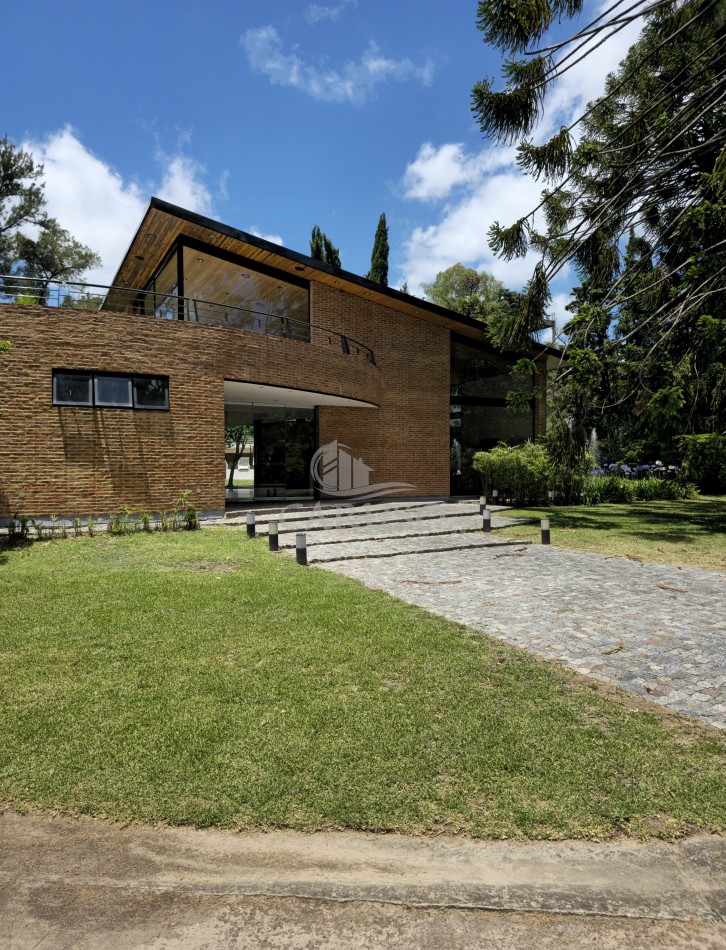 Casa VENTA  La Arbolada Club de Campo