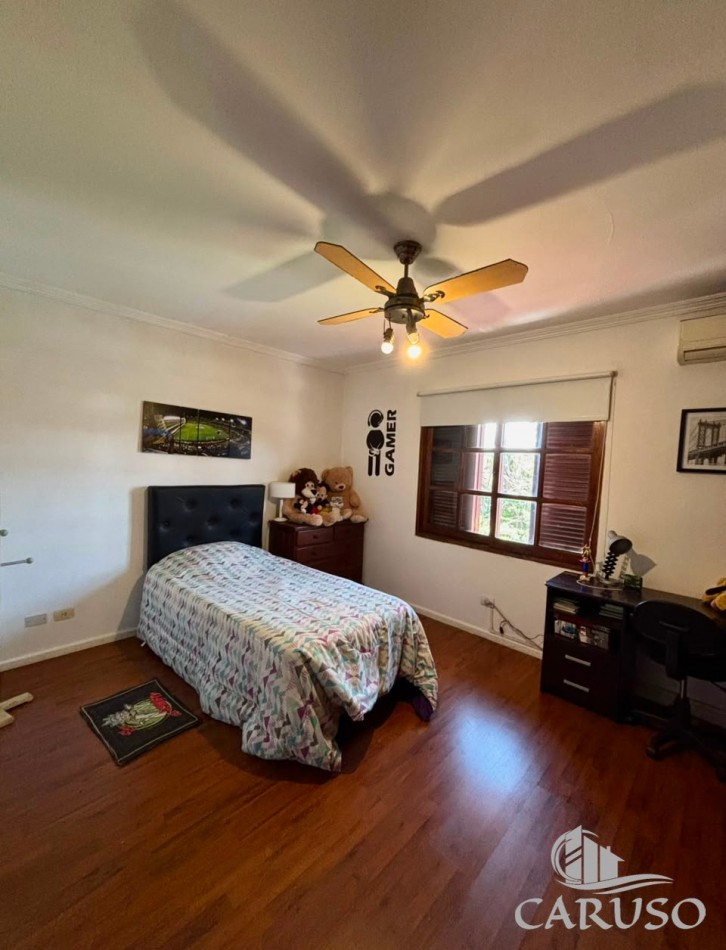 Chalet en Barrio Parque Calchaqui