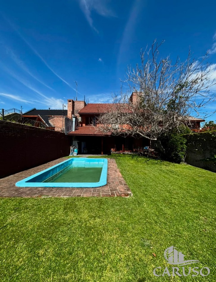 Chalet en Barrio Parque Calchaqui