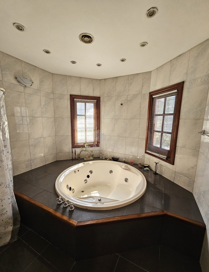 Chalet en Barrio Parque Calchaqui - QUILMES OESTE - FINANCIACION