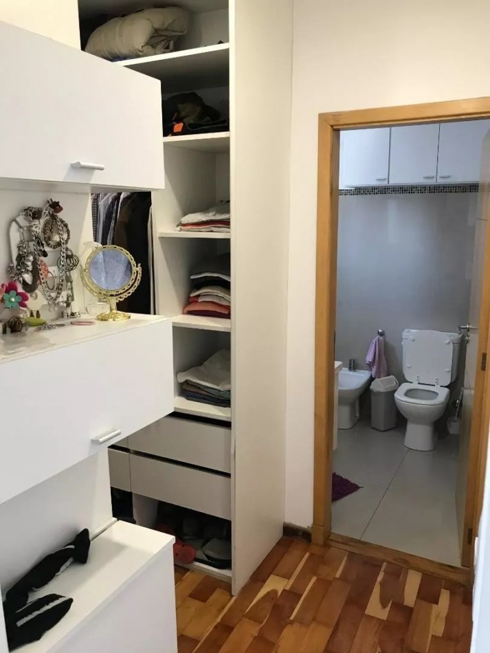 Venta Piso 4 ambientes en Quilmes Centro