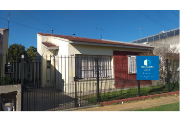 CASA 3 AMBIENTES A RECICLAR EN QUILMES OESTE